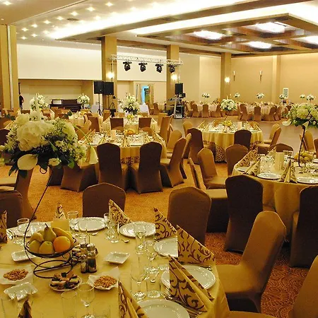 Grand Napoca 호텔 4*