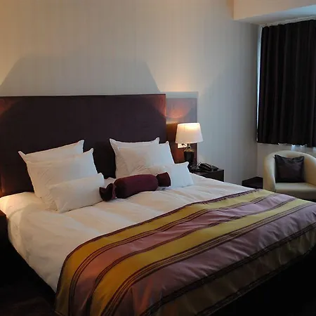 Готель Grand Napoca 4*