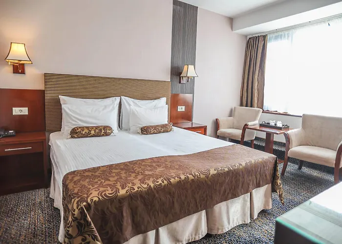 Grand Napoca Ξενοδοχείο 4*