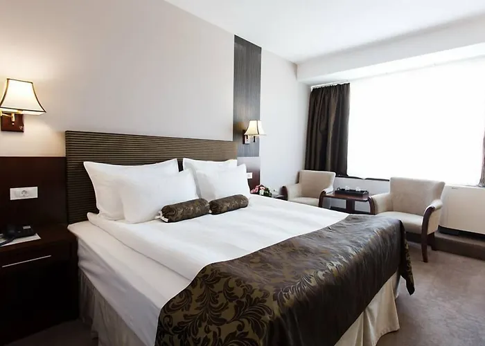 Grand Napoca Ξενοδοχείο 4*